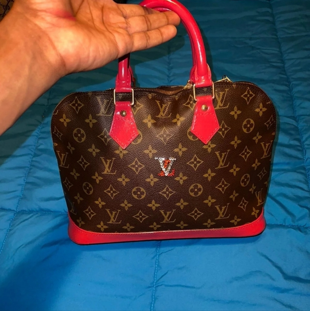 Louis Vuitton Alma pm